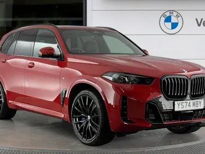 Usado BMW X5 M Sport 352 HP (258 kW) 2024 Vermelho SUV