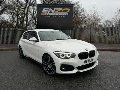 Begagnad BMW 118 M Sport 2019 Vit Halvkombi