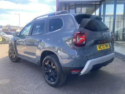 Second-hand Dacia Duster Extreme 150 CP (110 kW) 2023 Gri SUV