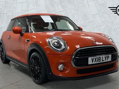 Used Mini Cooper Hatch 134 HP (98 kW) 2018 Orange Hatchback