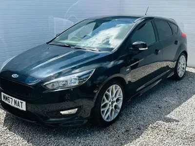Used Ford Focus ST-Line 125 HP (91 kW) 2017 Black Hatchback