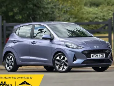 Used Hyundai i10 Advanced 66 HP (48 kW) 2024 Blue Hatchback