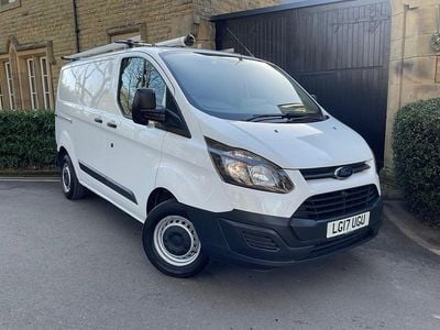 Used Ford Transit Custom 105 HP (77 kW) 2017 White Van