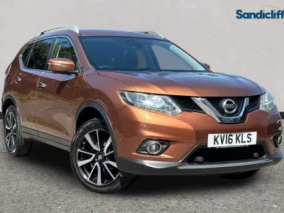 Used Nissan X-Trail Tekna 130 HP (95 kW) 2015 Orange SUV