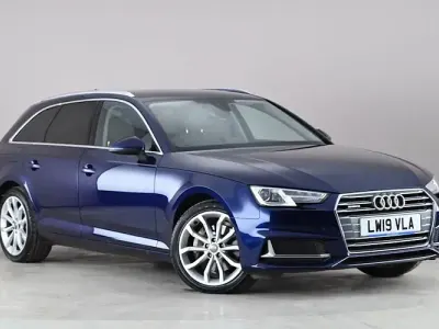 Begagnad Audi A4 Sport 190 HK (139 kW) 2019 Blå Kombi