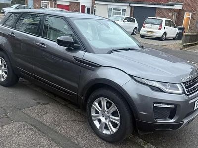 Used 2018 Land Rover Range Rover evoque SE Hatchback | £9,999 (Fair price)