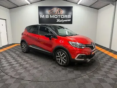 Used Renault Captur Version S 2019 Red/black SUV
