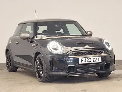 Used Mini Cooper S Exclusive 178 HP (130 kW) 2023 Black Hatchback
