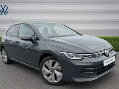 Second-hand VW Golf VIII 150 CP (110 kW) 2024