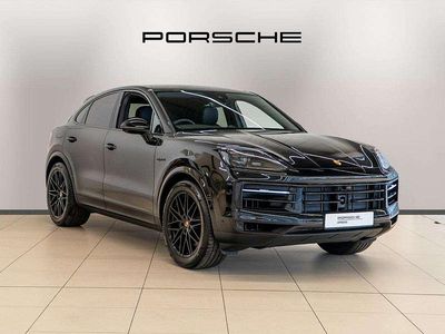 Black Used 2025 Porsche Cayenne SUV | £91,990 (Expensive)