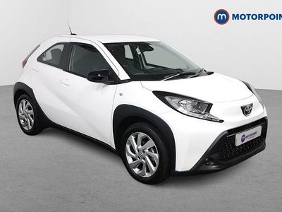 Used Toyota Aygo X PURE 72 HP (52 kW) 2023 White SUV
