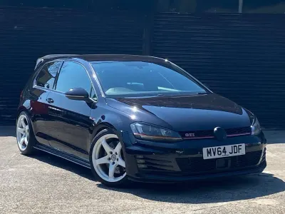 Usado VW Golf VII GTI 2014 Preto Citadino