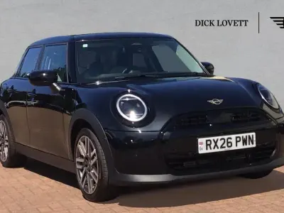 New Mini Cooper Hatch 113 kW (154 HP) 2026 Black Hatchback