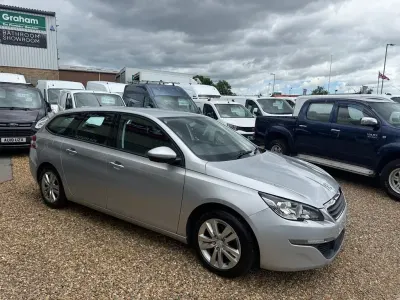 Used Peugeot 308 SW Active 130 HP (95 kW) 2015 Silver Estate