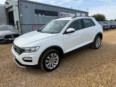 Used VW T-Roc SE 115 HP (84 kW) 2019 White SUV