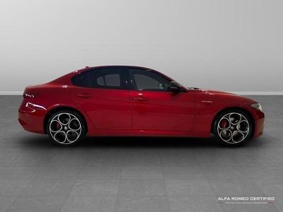 Used Alfa Romeo Giulia Veloce 276 HP (202 kW) 2022 Red Sedan
