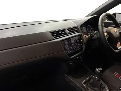 Używany Seat Ibiza FR 94 KM (69 kW) 2020 Biały Hatchback
