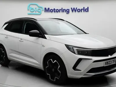 Used Vauxhall Grandland X Ultimate 131 HP (96 kW) 2023 White SUV