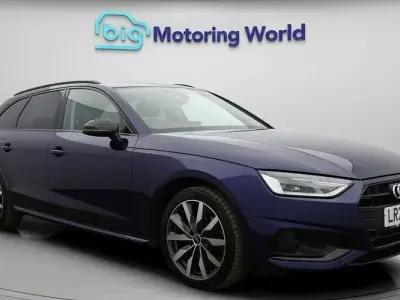 Used Audi A4 Sport 150 HP (110 kW) 2022 Blue Estate