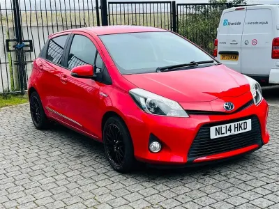 Używany Toyota Yaris Trend 2014 Czerwony Hatchback