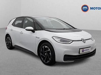 White Used 2022 VW ID.3 Pro Hatchback | £17,299 (Fair price)