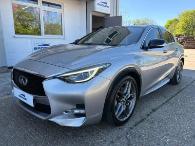 Used Infiniti Q30 Sport Tech 170 HP (125 kW) 2016 Silver Hatchback
