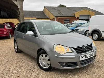 Used VW Polo S 80 HP (58 kW) 2006 Silver Hatchback