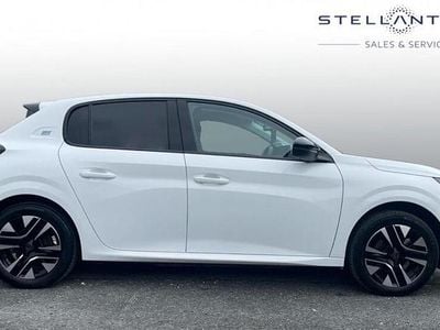Used Peugeot e-208 Allure 98 kW (134 HP) 2025 White Hatchback