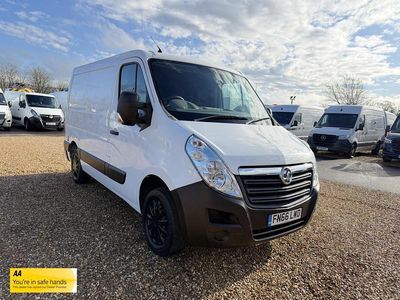 Used Vauxhall Movano 110 HP (80 kW) 2016 White MPV