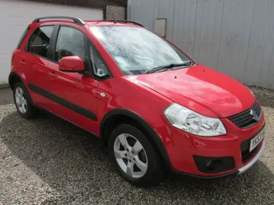 Used Suzuki SX4 SZ5 120 HP (88 kW) 2013 Red Hatchback