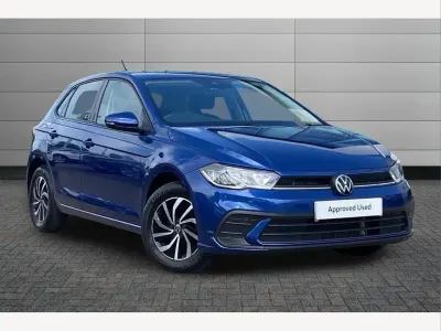 Used VW Polo Life 95 HP (69 kW) 2023 Blue Hatchback