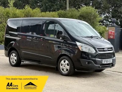 Begagnad Ford Tourneo Custom Titanium 2018 Svart Van