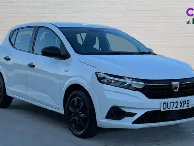 Used Dacia Sandero Essentiel 100 HP (73 kW) 2022 White