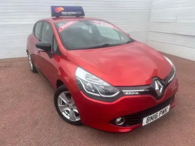 Used Renault Clio IV Dynamique 90 HP (66 kW) 2016 Red Hatchback