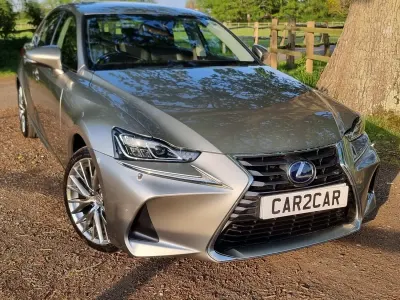 Gebraucht Lexus IS300h 223 PS (164 kW) 2017 Silber Limousine
