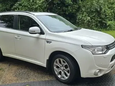 Used Mitsubishi Outlander P-HEV