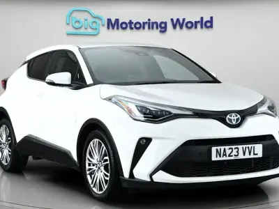 Used Toyota C-HR 122 HP (89 kW) 2023 White SUV