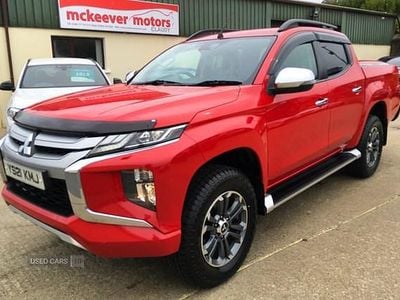 Used Mitsubishi L200 150 HP (110 kW) 2021 Red Pickup