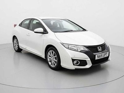 Begagnad Honda Civic SE Plus 120 HK (88 kW) 2015 Vit Halvkombi