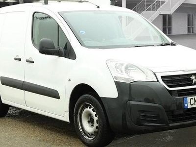 Used Peugeot Partner 2017 White MPV