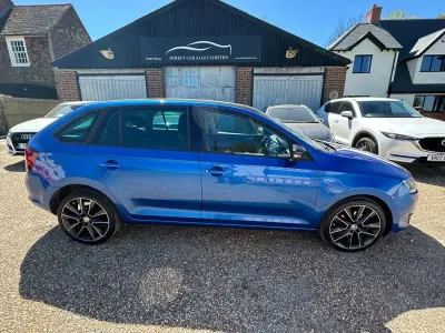 Usado Skoda Rapid Sport 110 HP (80 kW) 2016 Azul Citadino