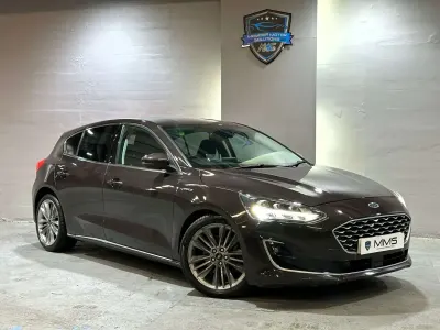 Używany Ford Focus Vignale 150 KM (110 kW) 2019 Purpurowy Hatchback