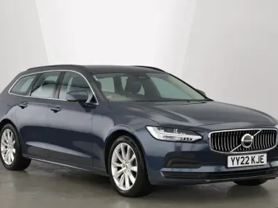 Used Volvo V90 Momentum 197 HP (144 kW) 2022 Denim blue Estate