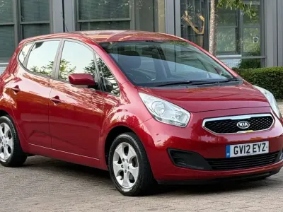 Used Kia Venga 125 HP (91 kW) 2012 Red Hatchback