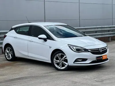 Second-hand Vauxhall Astra SRi 150 CP (110 kW) 2016 Alb Hatchback