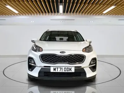 Gebraucht Kia Sportage 136 PS (100 kW) 2021 Weiß SUV