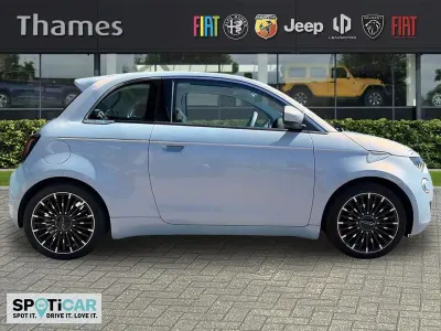 Używany Fiat 500e La Prima 85 kW (116 KM) 2022 Niebieski Hatchback
