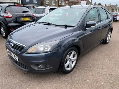 Used Ford Focus Zetec 100 HP (73 kW) 2008 Grey Hatchback