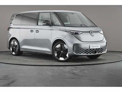 Usado VW ID. Buzz Pro 150 kW (204 HP) 2023 Prateado Monovolume