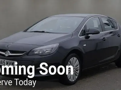 Used Vauxhall Astra Excite 100 HP (73 kW) 2015 Black Hatchback